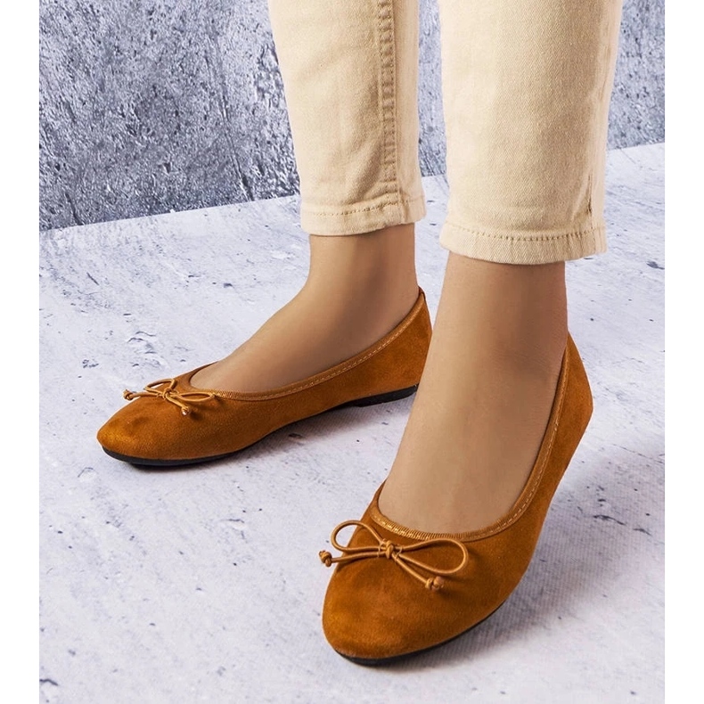 D/GMR Balerini maro cu fundita Chandonnet 1 D/GMR Balerini maro cu fundita Chandonnet 1