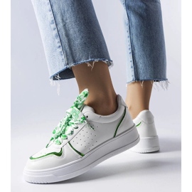 D/GMR Adidași albi legați cu panglică Pryor 2