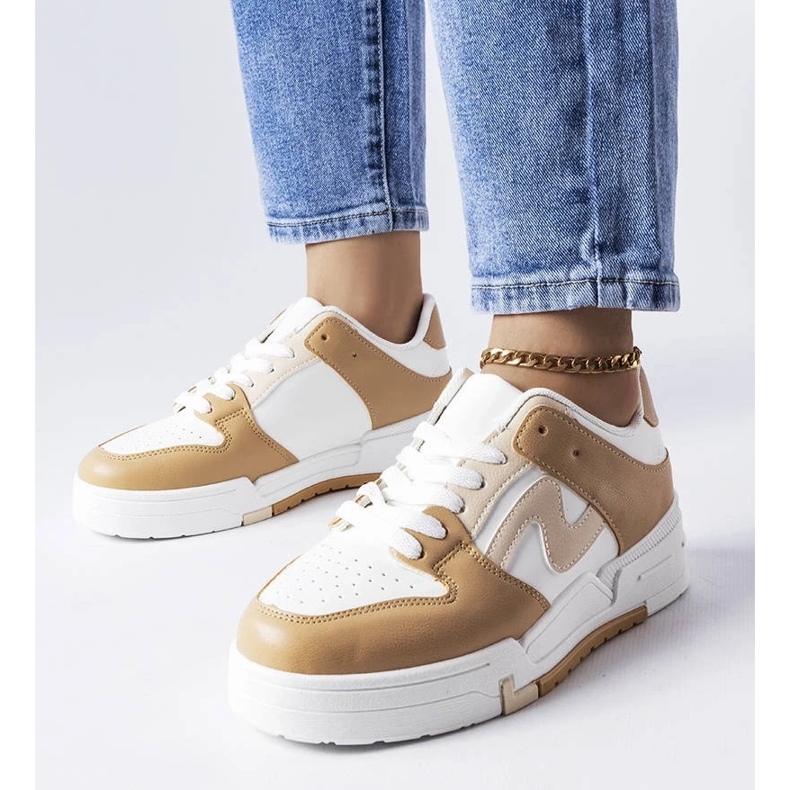 D/GMR Cizme maro cu talpa mai groasa de la Harter 1 D/GMR Cizme maro cu talpa mai groasa de la Harter 1