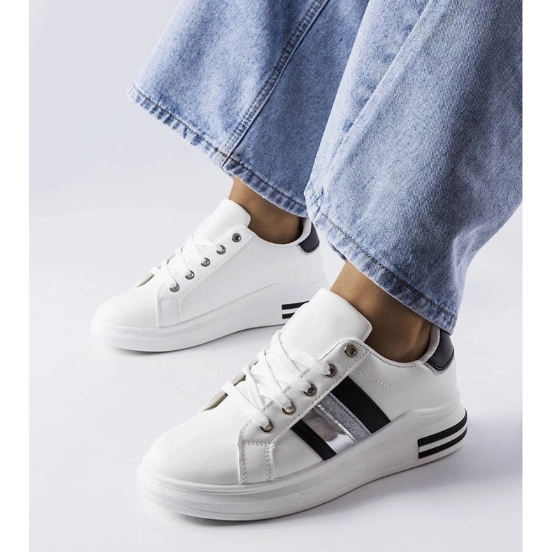 D/GMR Adidași cu platformă alb-negru de la Sacaton 1