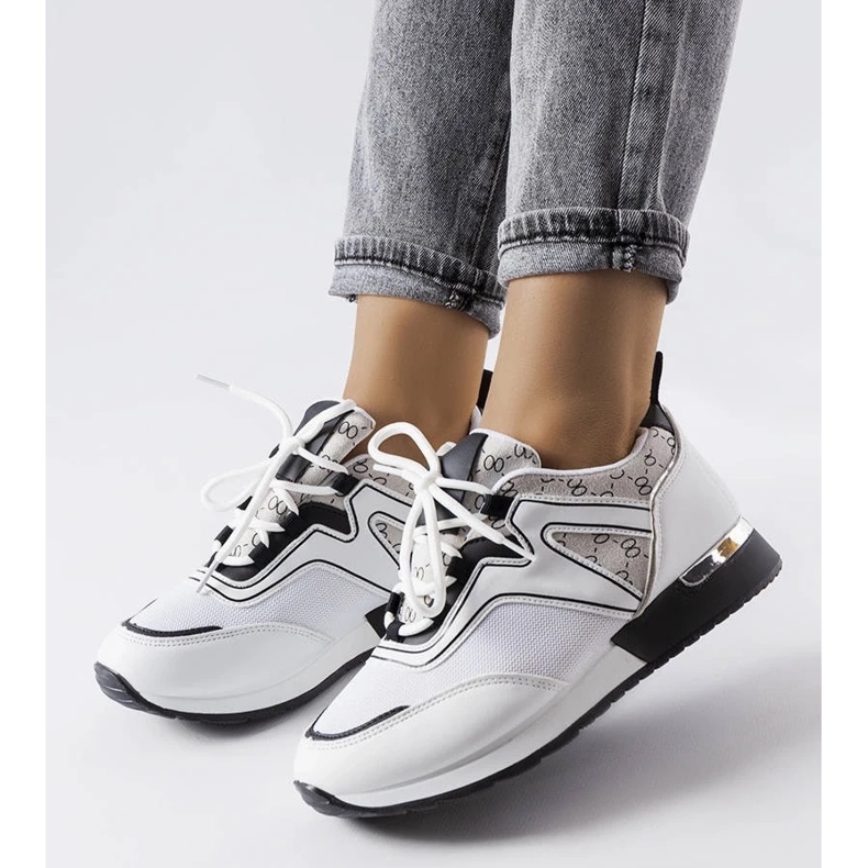 D/GMR Tenisi albi cu elemente aurii de la Bedord 2