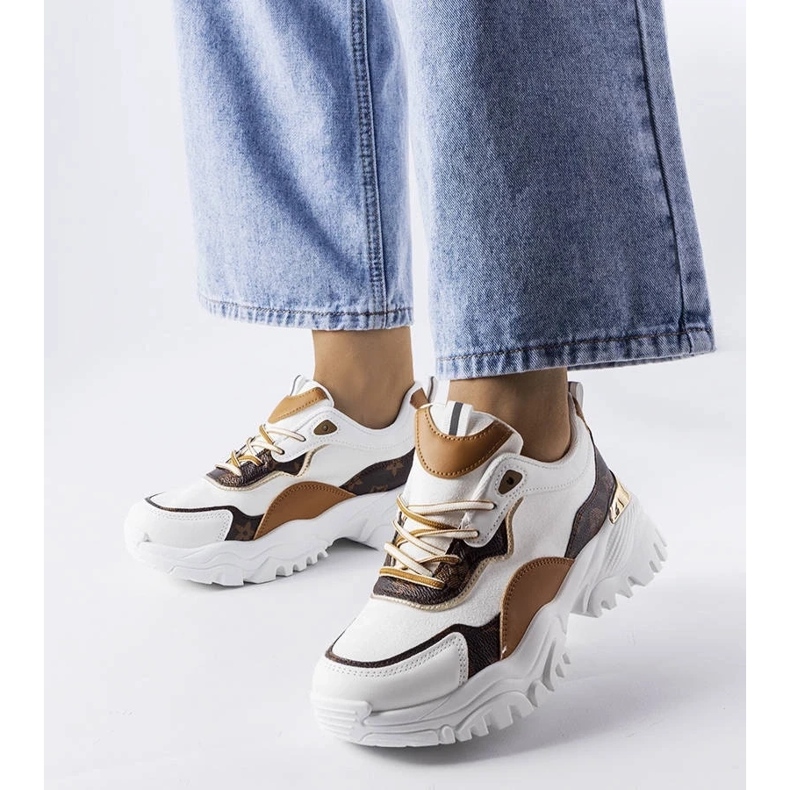 D/GMR Tenisi albi pe talpa neregulata de la Alta 2