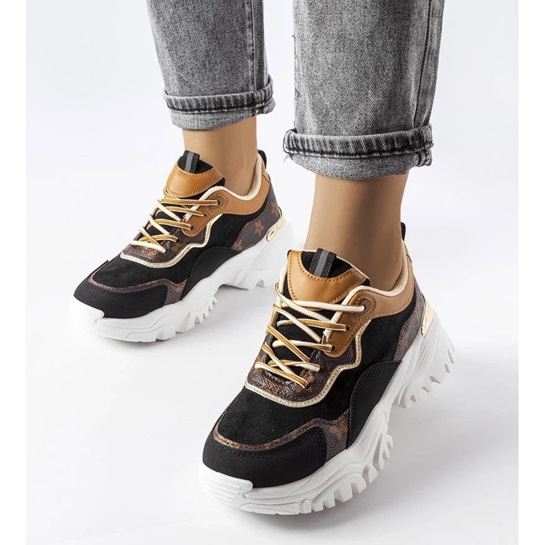 D/GMR Tenisi negri pe talpa neregulata de la Alta 2