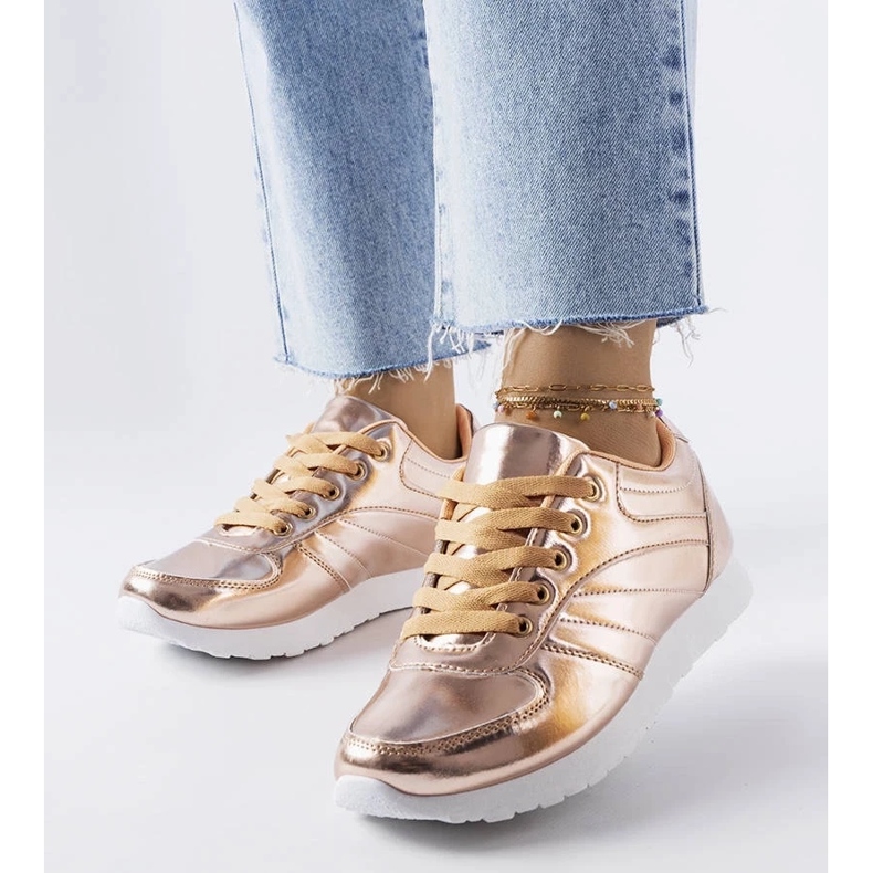 D/GMR Tenisi Quessy aurii 1