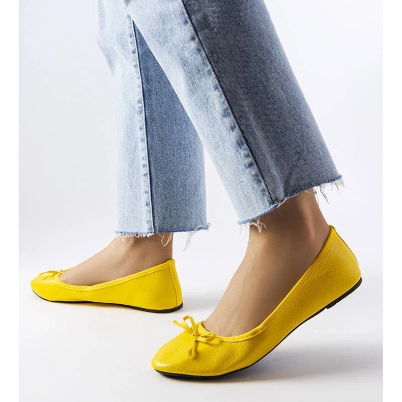 D/GMR Balerini galbeni decorati cu o fundita Vaillancour 2