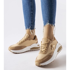 D/GMR Adidași maro și alb cu fir Acciano decorativ 2 D/GMR Adidași maro și alb cu fir Acciano decorativ 2