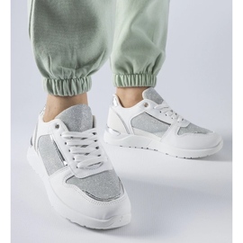 D/GMR Tenisi albi cu fir decorativ de la Facondo 1 D/GMR Tenisi albi cu fir decorativ de la Facondo 1