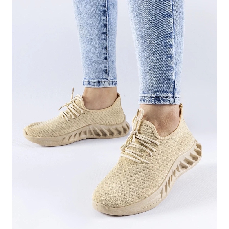 D/GMR Adidași din material bej de la Derek 1