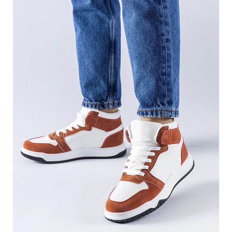 D/GMR Tenisii înalți albi și maro ai lui Elizabeth 1