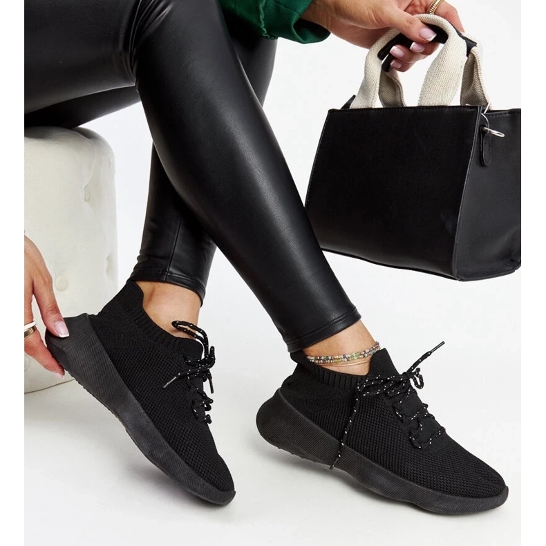 D/GMR Adidasi sport negri Roshni negru 2