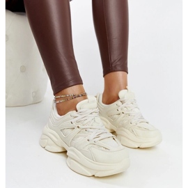 D/GMR Adidași sport bej deschis de la Feaven 2 D/GMR Adidași sport bej deschis de la Feaven 2