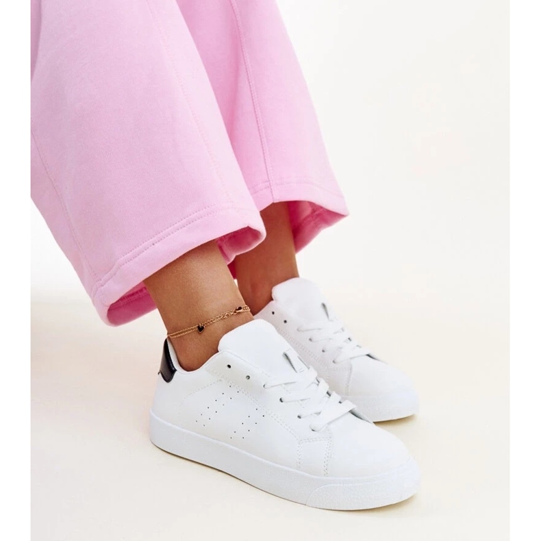 Tenisi Akila albi si negri 2