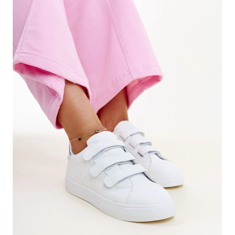 Adidași cu velcro alb și argintiu de la Samala 1