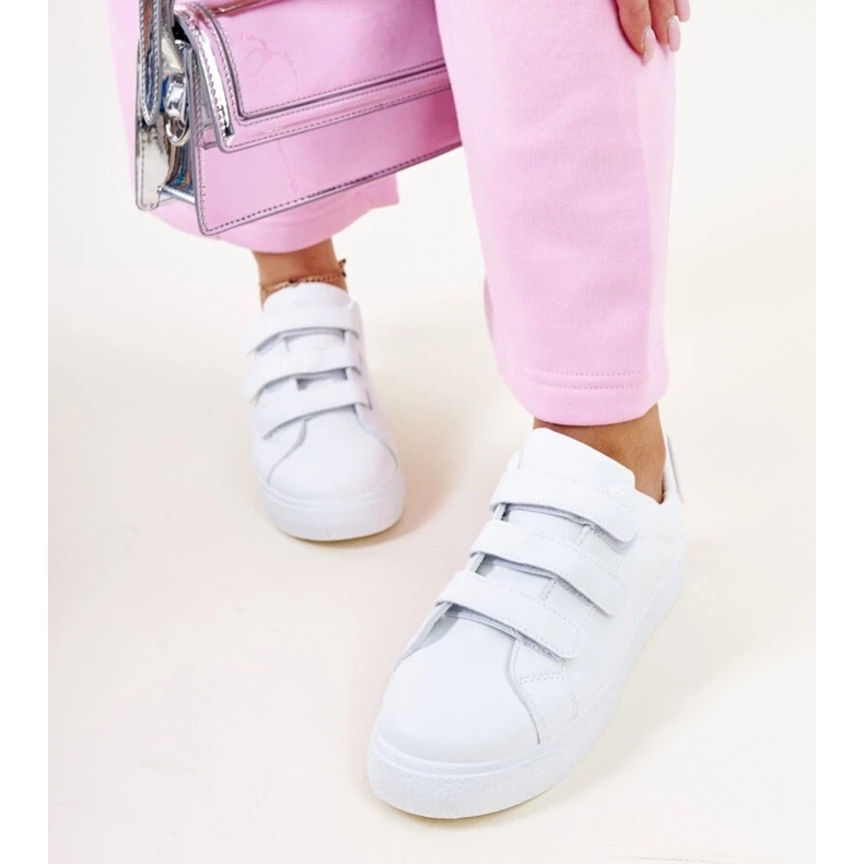 Adidași cu velcro alb și argintiu de la Samala 2