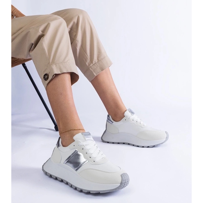 D/CEO Adidași albi pe platforma Cremor 1