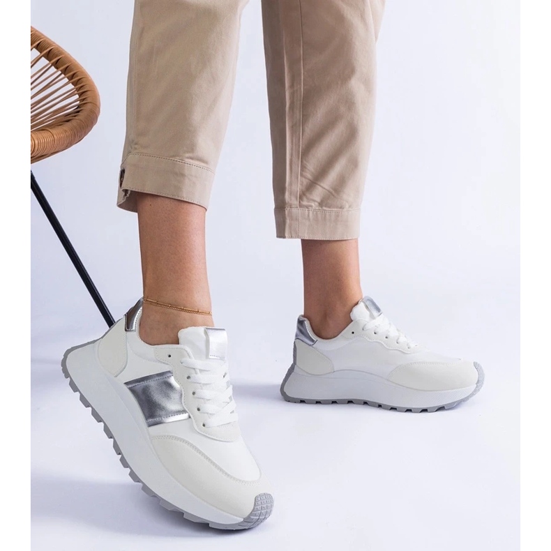 D/CEO Adidași albi pe platforma Cremor 2