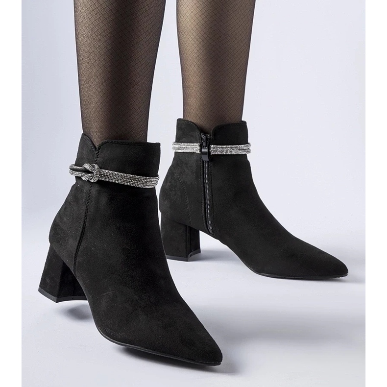 D/CEO Botine izolate Alba negre negru 1