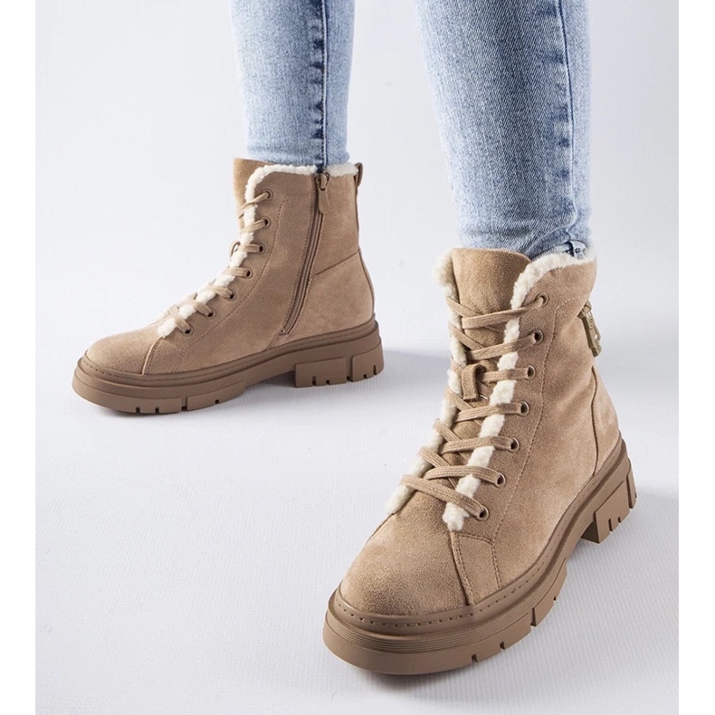 D/CEO Botine izolate bej din piele de căprioară ecologică Pompei 1