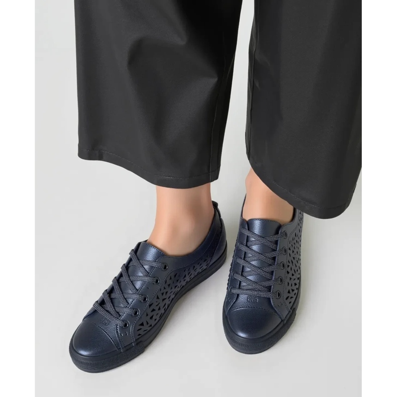 Adidași albaștri Belvio pentru femei 2