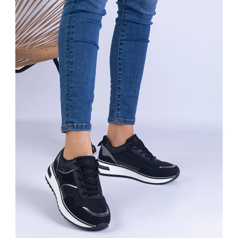 Adidași negri decorați cu sclipici și zircoane negru 1 Adidași negri decorați cu sclipici și zircoane negru 1