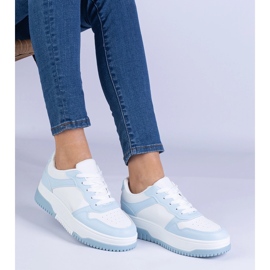 Adidași albaștri pe o talpă groasă albastru 3