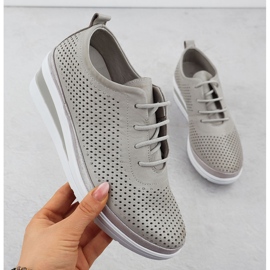 Pantofi sport pentru femei din piele pe o pană deschisă gri T.Sokolski W24-150 1 Pantofi sport pentru femei din piele pe o pană deschisă gri T.Sokolski W24-150 1