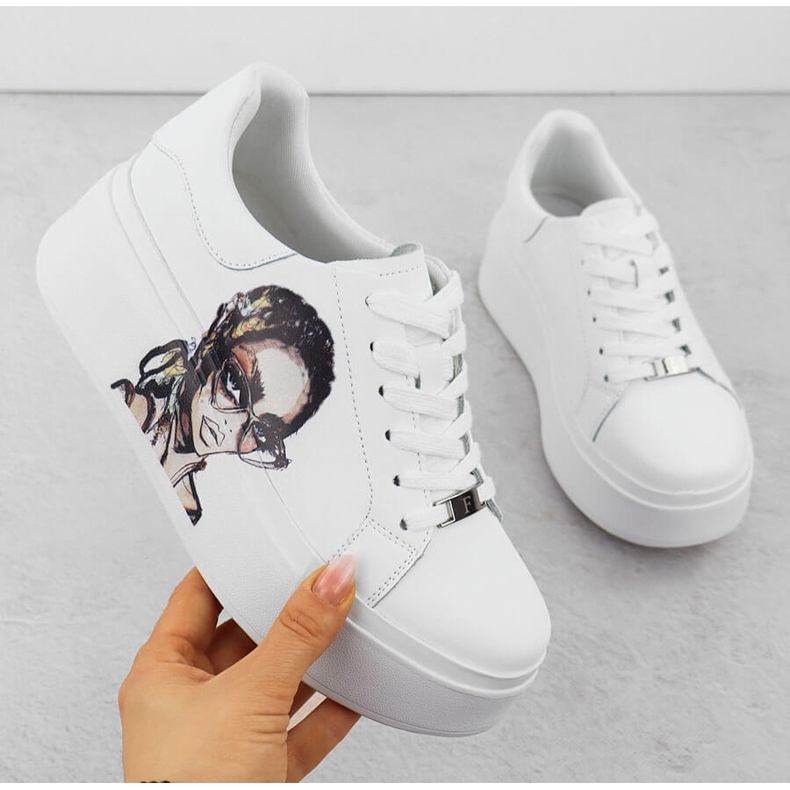 Încălțăminte din piele pentru femei pe platforma albă Filippo 6207 1