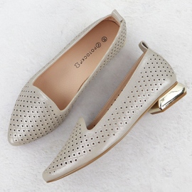 Încălțăminte pentru femei pe un călcâie decorativă Openwork bej Potocki SZ12574 2