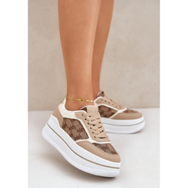 Adidași pentru femei cu un model bej 2