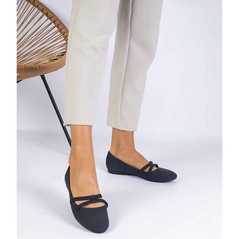 Ballerinele pentru femei negre din Matt Eco -Leather negru 1