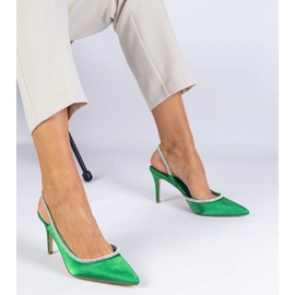 Pompe de satin verde cu zirconi cu călcâi deschis 1
