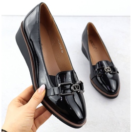 Pantofi pentru femei lăcuți pe pană Black Vinceza 58478 negru 1