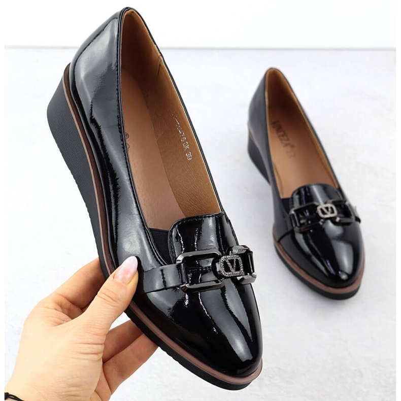 Pantofi pentru femei lăcuți pe pană Black Vinceza 58478 negru 1 Pantofi pentru femei lăcuți pe pană Black Vinceza 58478 negru 1