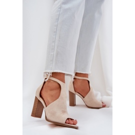 Sandale pe stâlpul din piele de piele de piele de piele bej 2