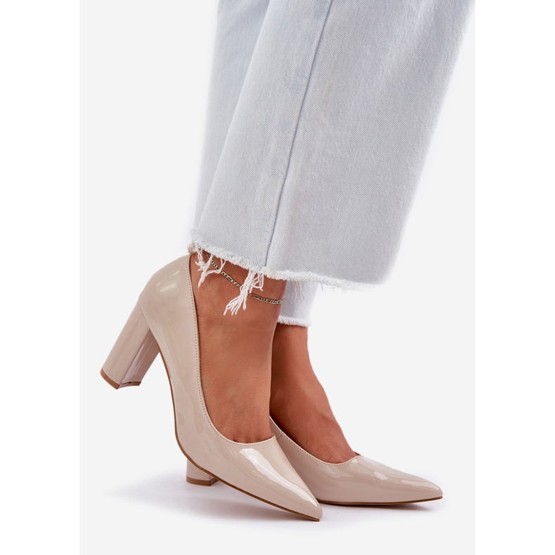 Seastar Pompe vopsite pe tocuri de bară bej 1