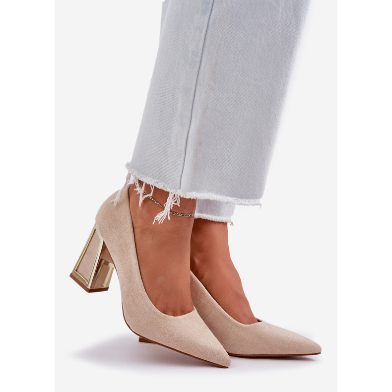 Pompe elegante pe Nasurile bejului pilonului pointerului 1