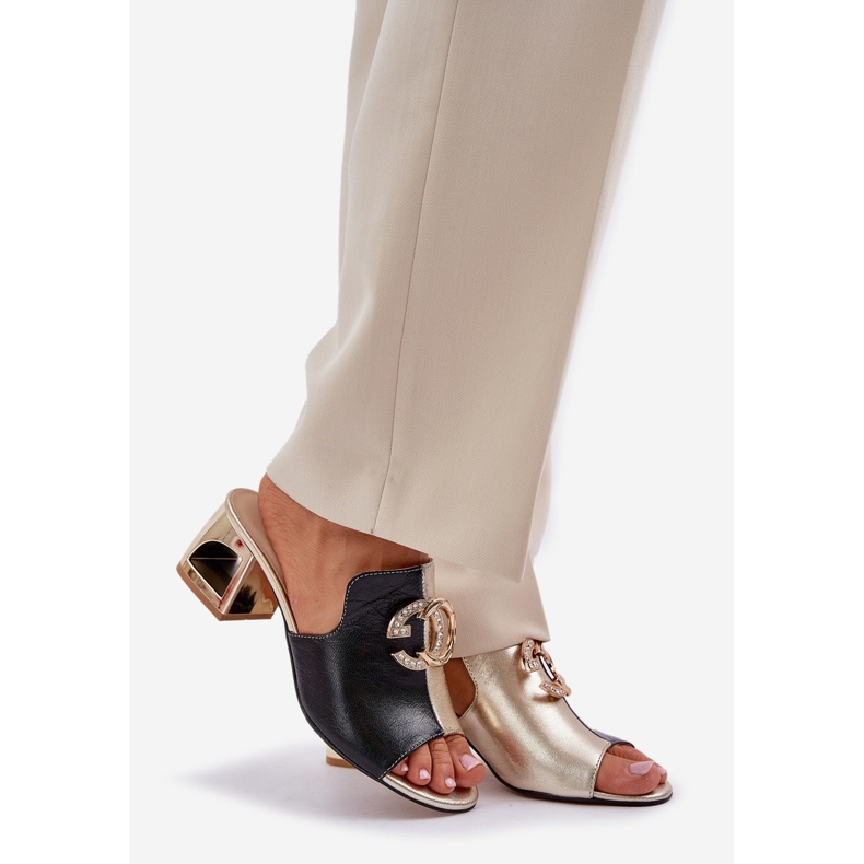 Tocuri elegante din piele Laura Messi 2875 Negru și Aur 1