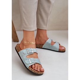 FLIP -FLIP -FLOPS pe o talpă de plută cu catarame de mentă verde 2
