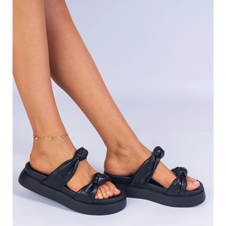 Papuci negri pe platformă negru 1