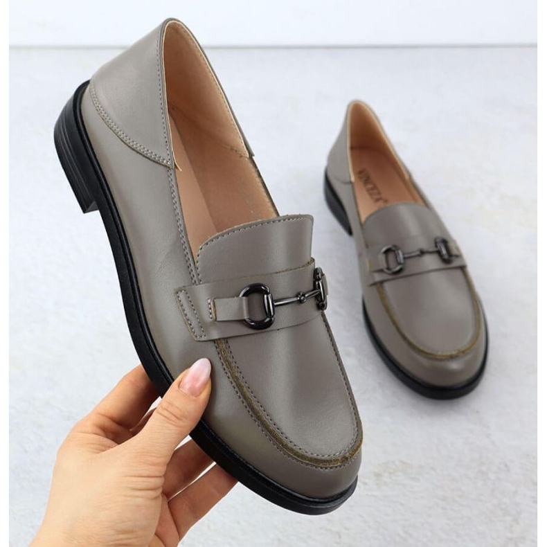 Pantofi cu mocasin cu un decor Vinceza 18107 Grey gri 1 Pantofi cu mocasin cu un decor Vinceza 18107 Grey gri 1