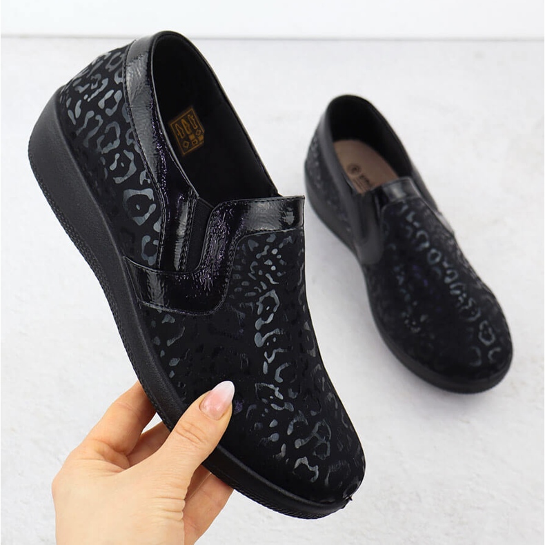 Pantofi confortabili pentru femei în imprimarea leopardului introdus Unisoft 8910 negru 1