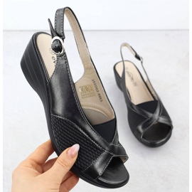 Sandale pentru femei pe panouri confortabile Evento Black 8863 negru 1
