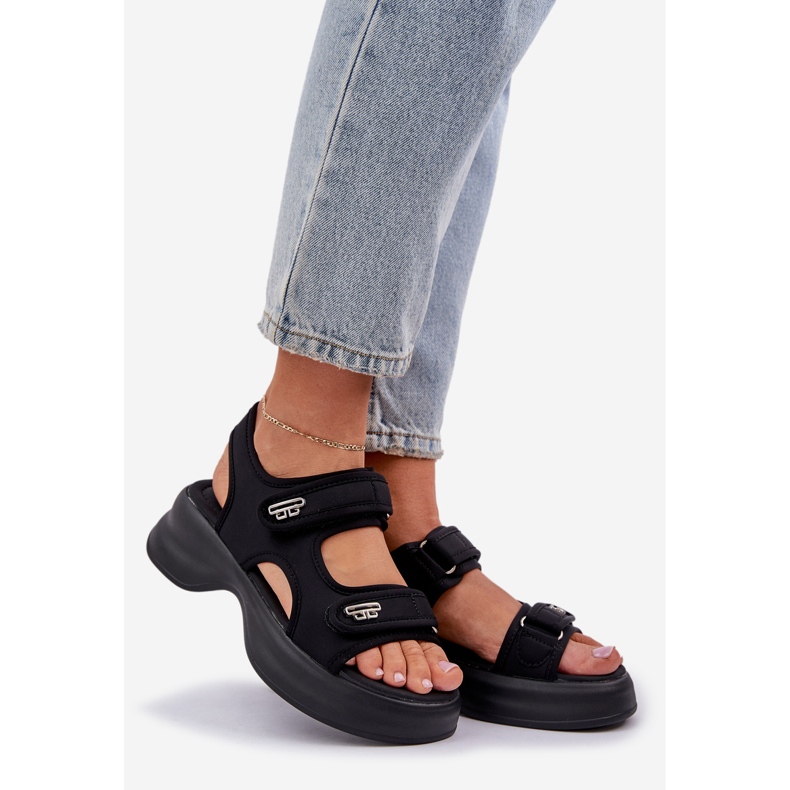 Sandale materiale ușoare pe platforma neagră negru 1