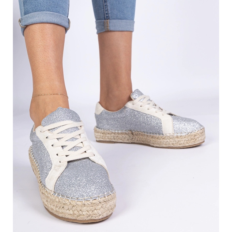 Espadrilles pentru femei din argint decorate cu sclipici 1