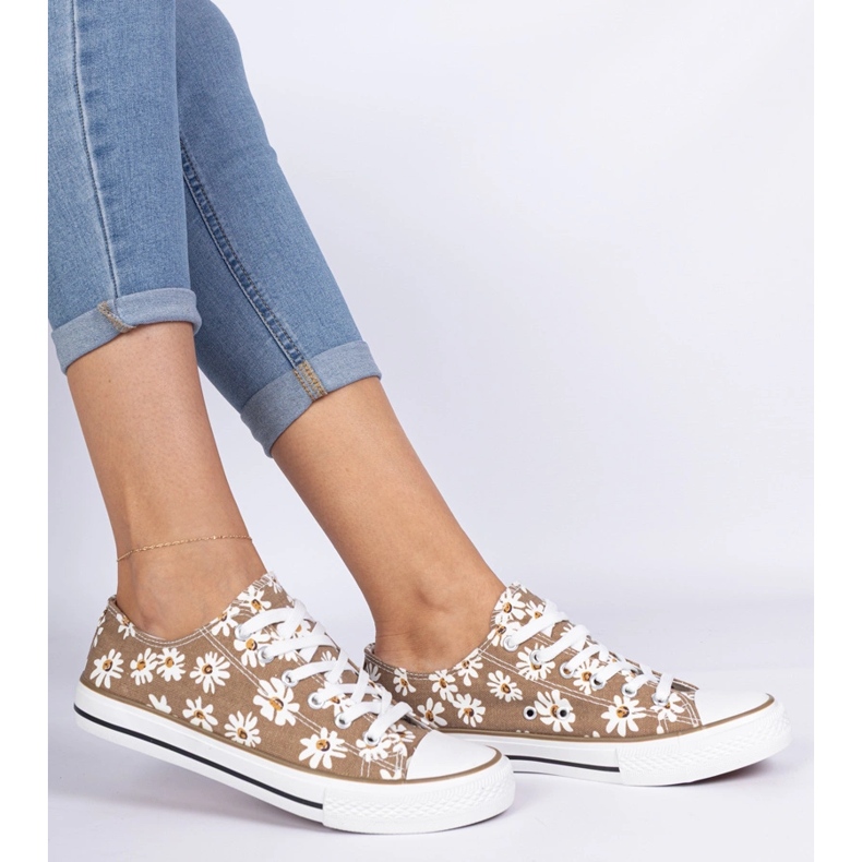 Țesături pentru femei maro cu flori 1 Țesături pentru femei maro cu flori 1