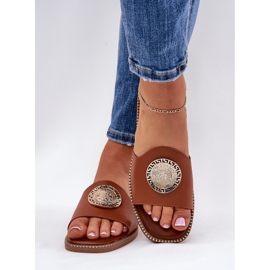 Flip -flop -uri din piele Eco cu decorare cu cămile maro 1 Flip -flop -uri din piele Eco cu decorare cu cămile maro 1