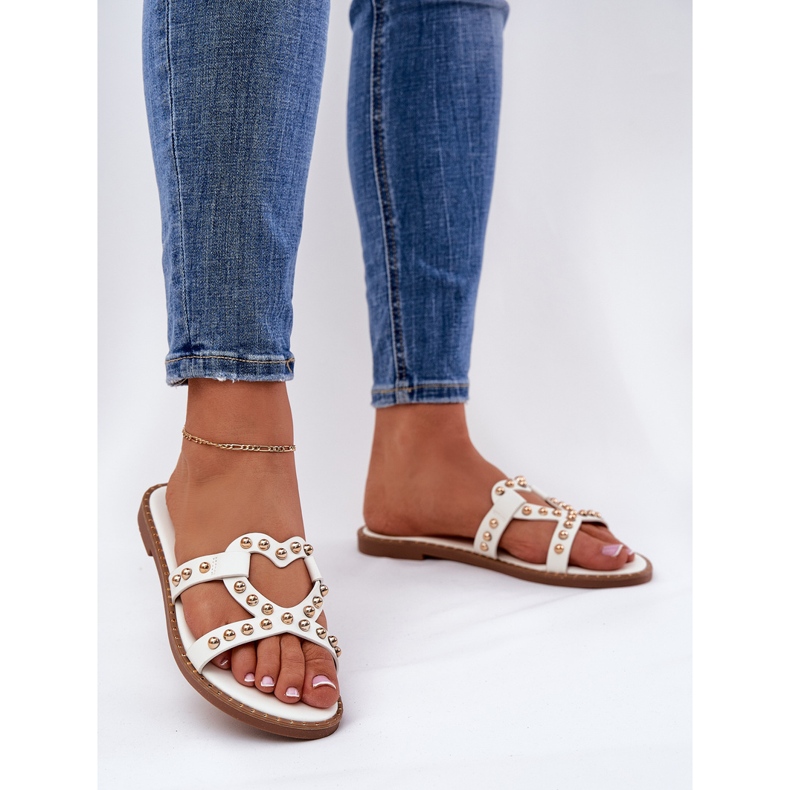 Papuci pentru femei albe plate decorate 2