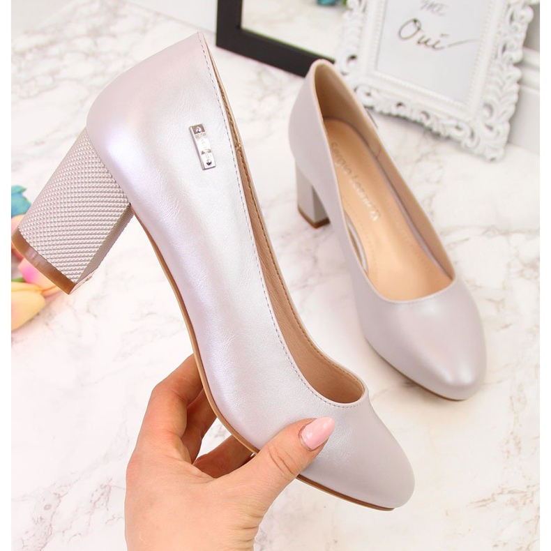 Pompe de damă cu perle argintii pe toc înalt decorativ de Sergio Leone 2