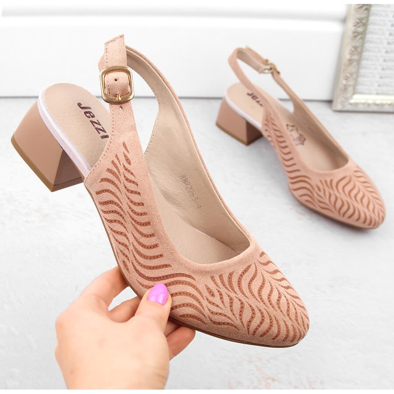 Sandale de damă din piele intoartă cu toc joasă, roz Jezzi RMR2263-4 2