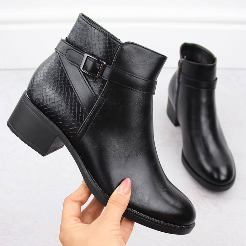 Cizme izolate de damă cu toc înalt, potocki negre 12280 negru 1